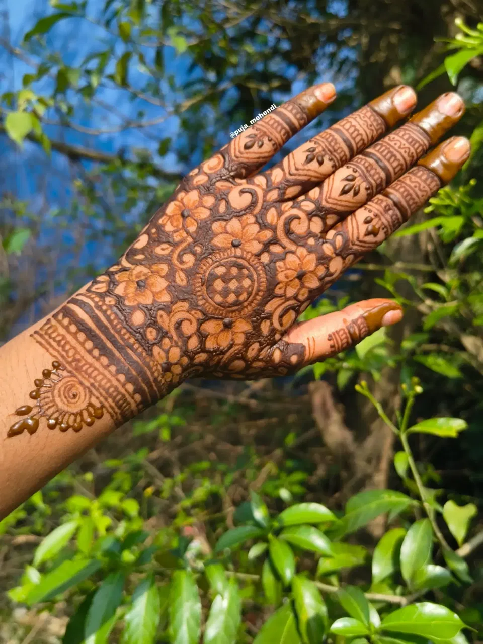 Bridal Back Hand Mehndi Design