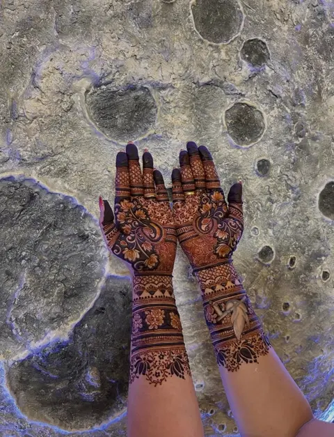 bridal moon full hand mehndi design