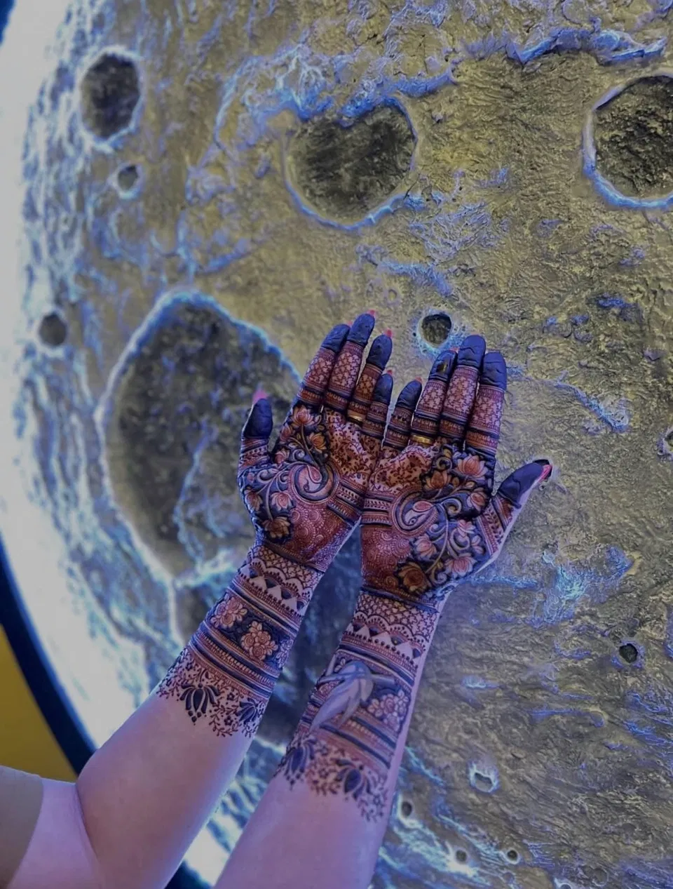 Bridal Mehndi Design with Moon (2)