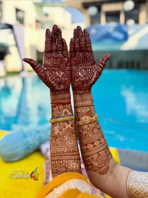 bridal front hand mehndi design