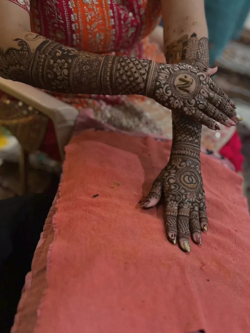 Back Hand Mehndi Design (2)