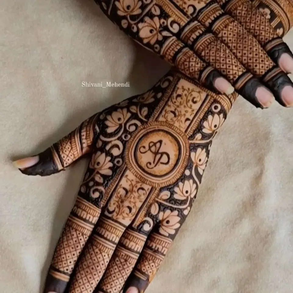 Arabic Front Hand Mehndi Design with Gol Tikki