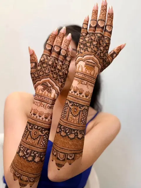 bridal figure back hand mehndi design