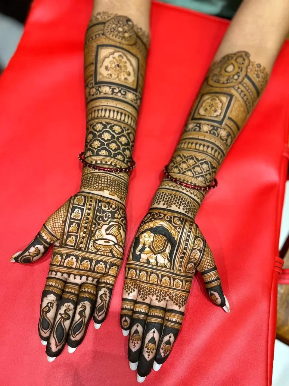 Bridal Full Hand Mehndi Design with Figures (31)