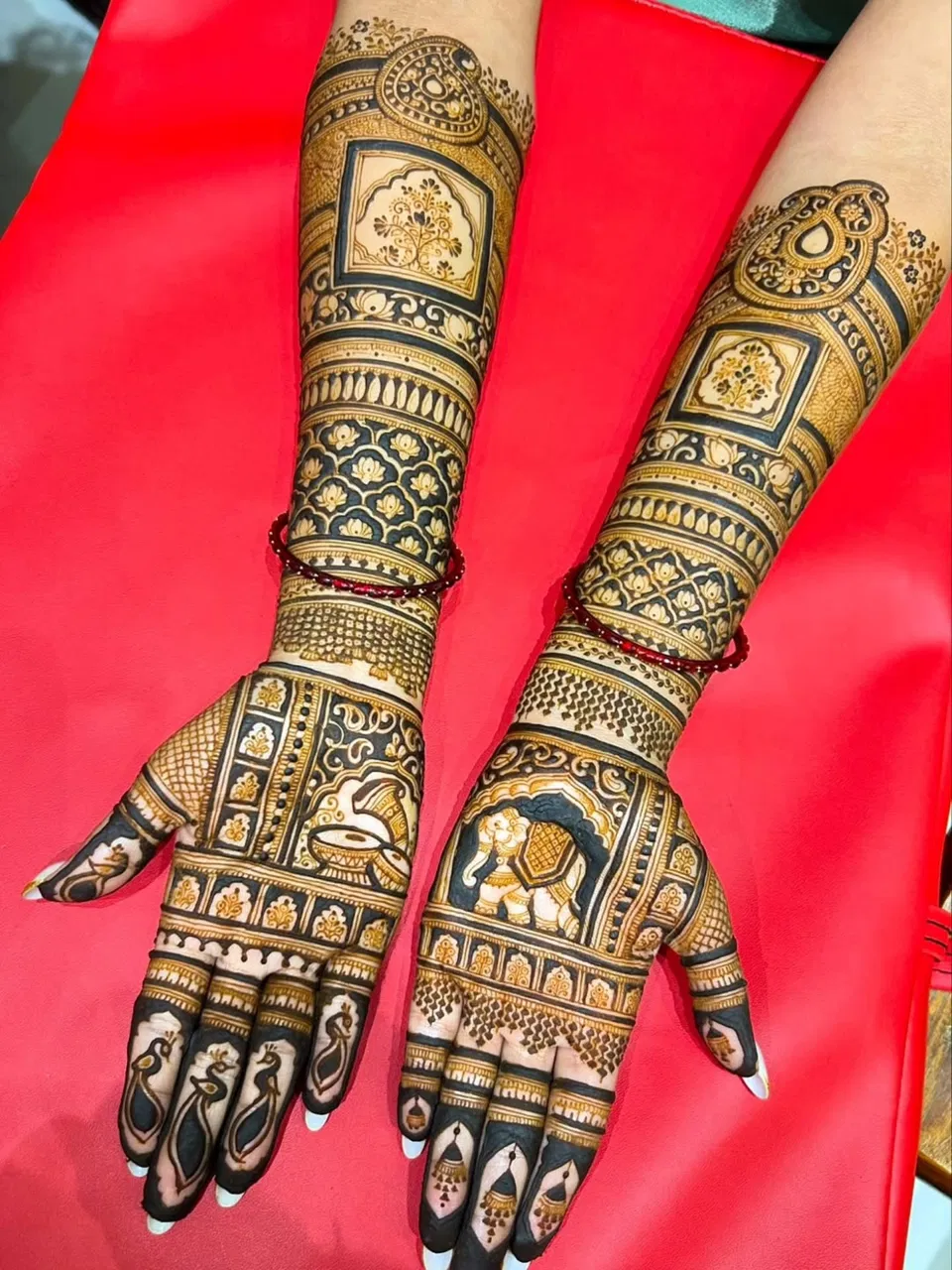 Bridal Full Hand Mehndi Design with Figures (32)