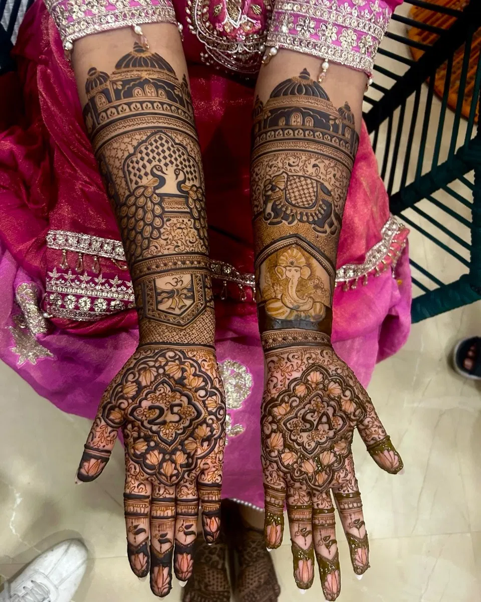 Bridal Full Hand Mehndi Design with Figures (34)