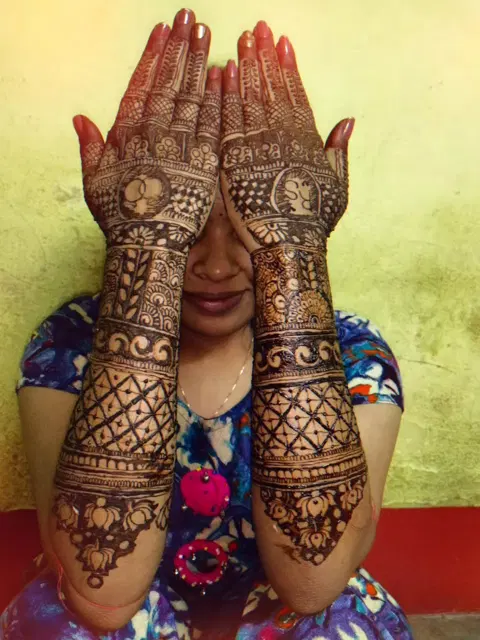 full hand mehndi design