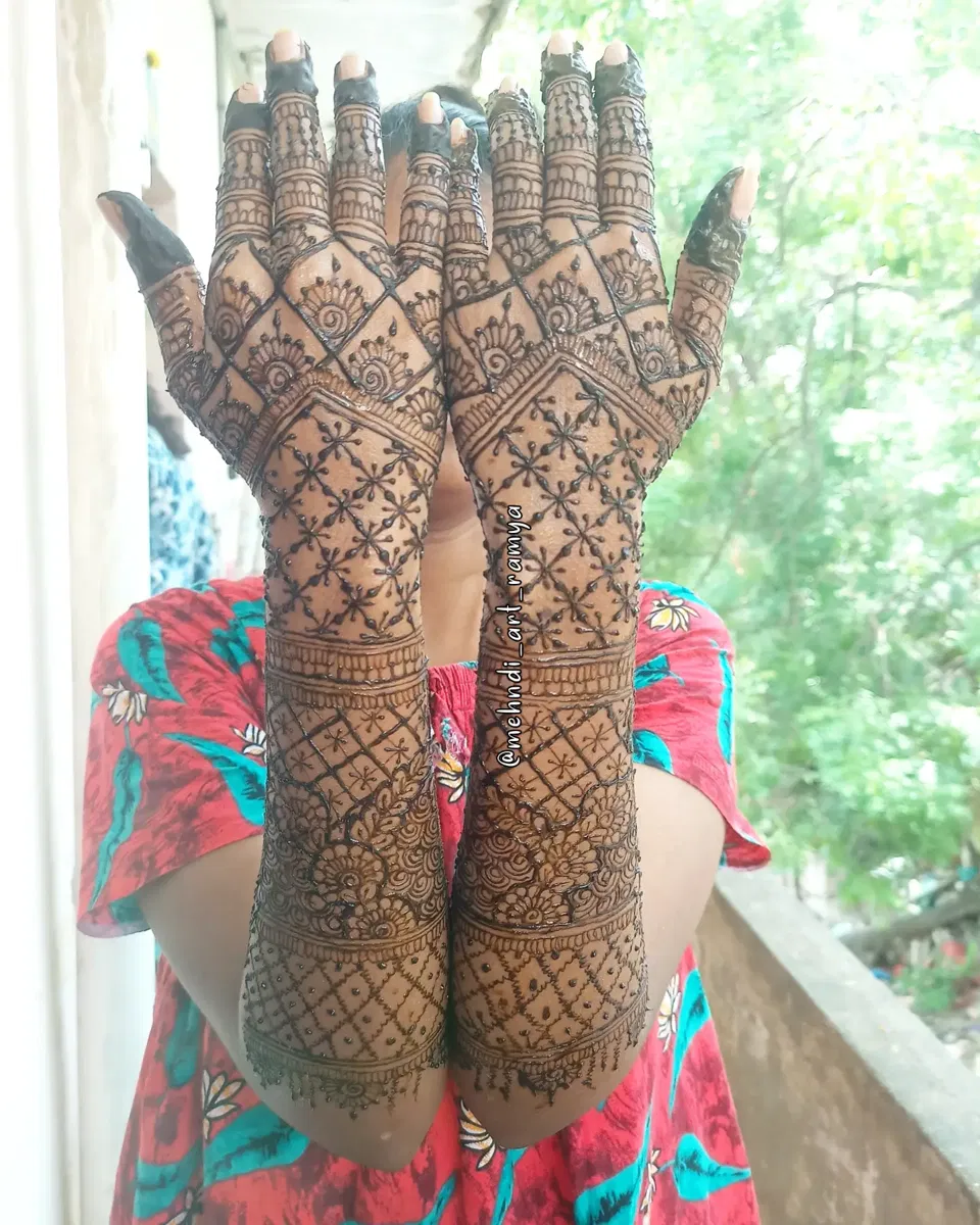 Full Hand Mehndi Design for Engagement (3)