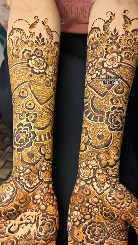 aesthetic figure full hand mehndi design
