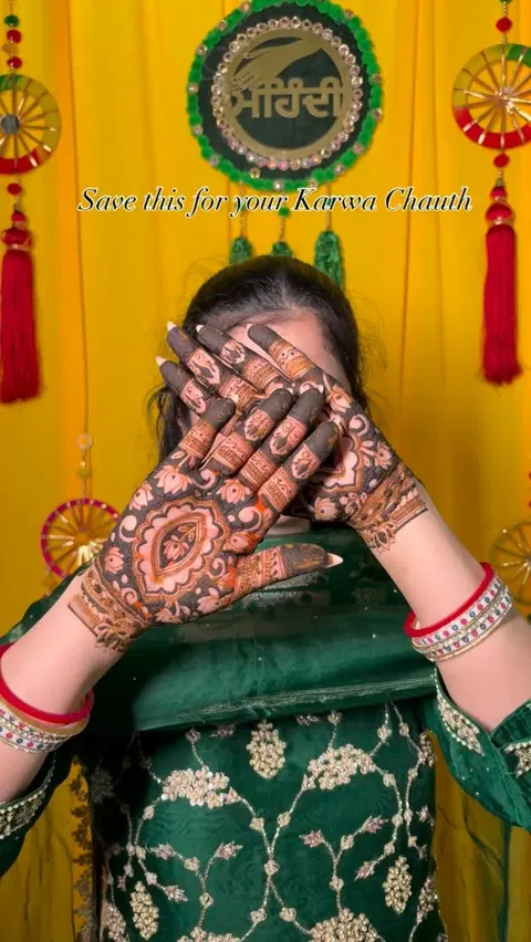 back hand mehndi design