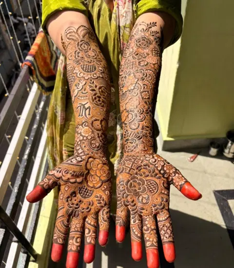 pakistani full hand mehndi design