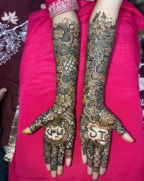 bridal figure full hand mehndi design