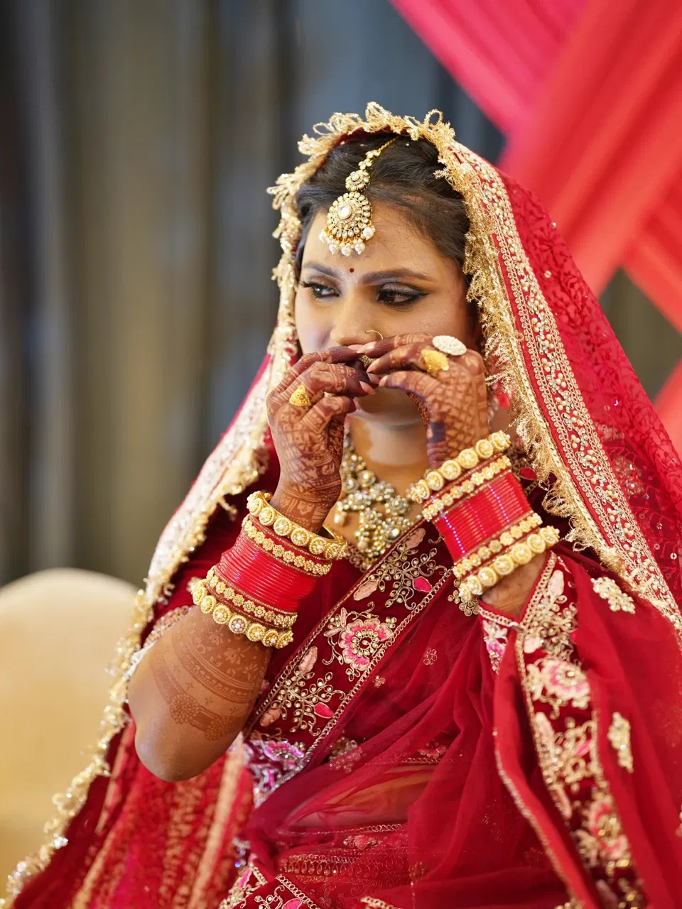 Bridal Back Hand Mehndi Design (2)