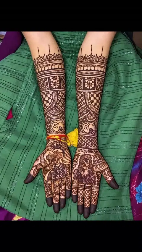 figure front hand mehndi design