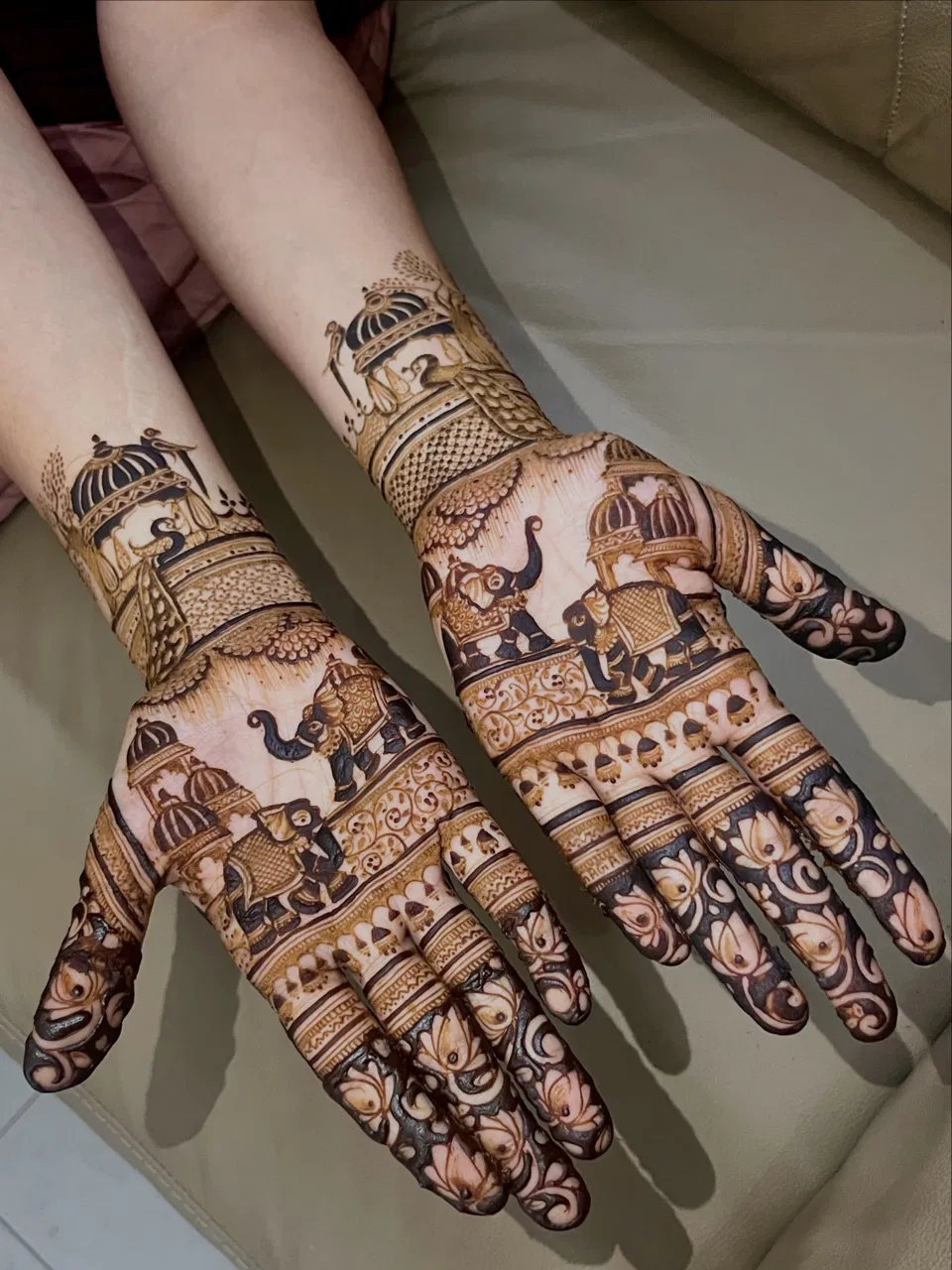 Bridal Full Hand Mehndi Design with Figures and Peacock (11)