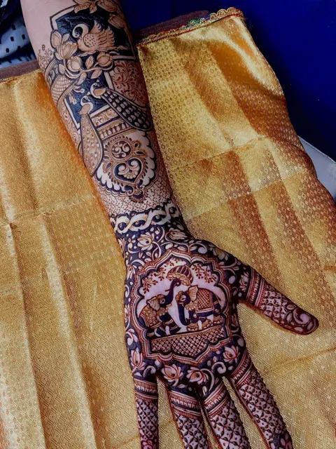 bridal figure full hand mehndi design