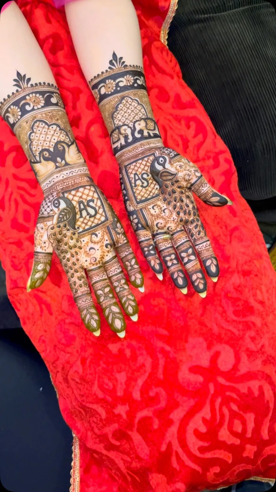 Arabic Front Hand Mehndi Design (4)