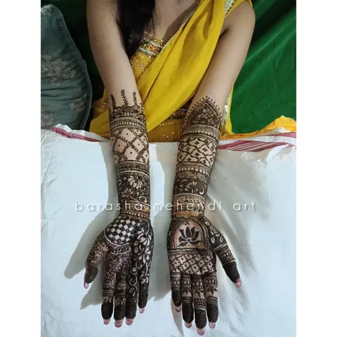 figure full hand mehndi design