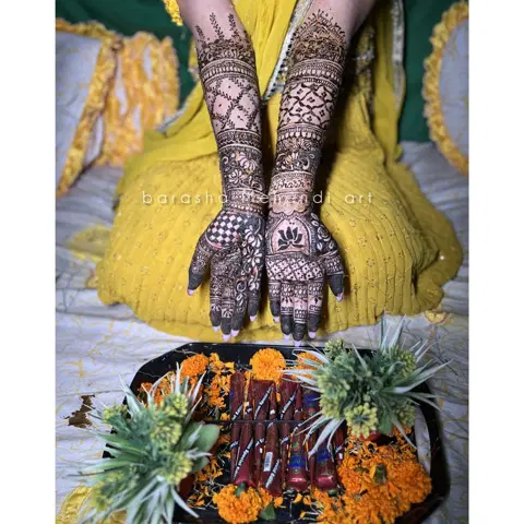 figure foot mehndi design