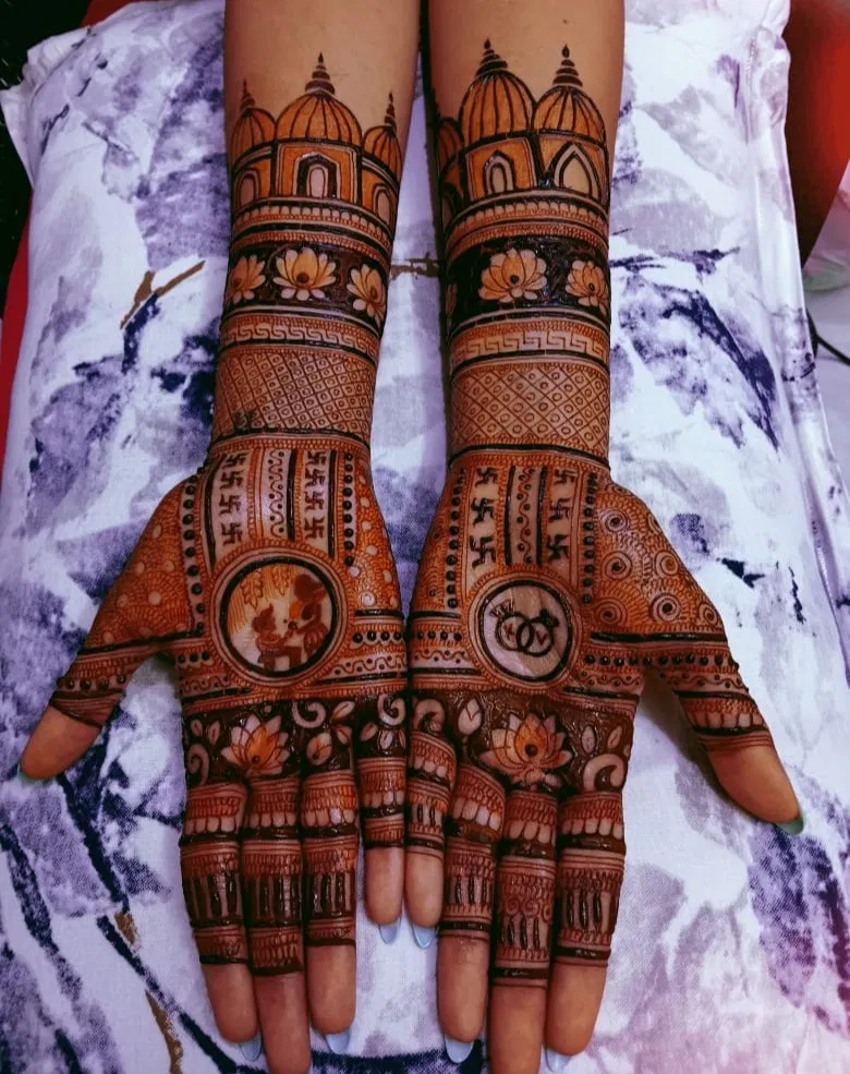 Front Hand Mehndi Design with Figures (2)