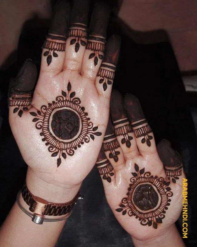 Arabic Simple Front Hand Mehndi Design with Gol Tikki and Jaal