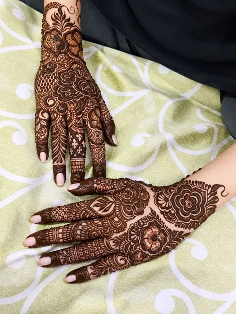 bridal jaal back hand mehndi design
