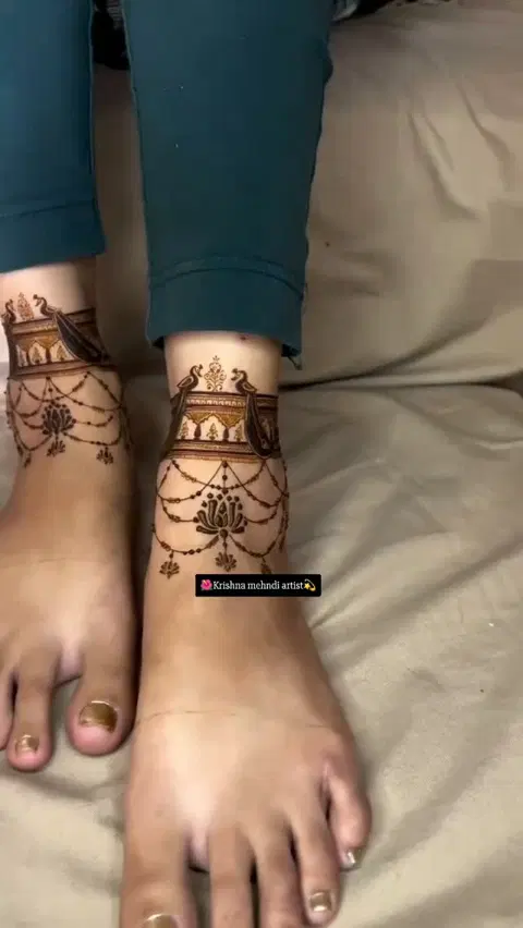 bridal deity back hand mehndi design