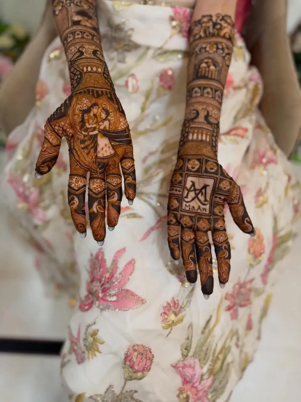 Bridal Mehndi Design with Deity and Jaal