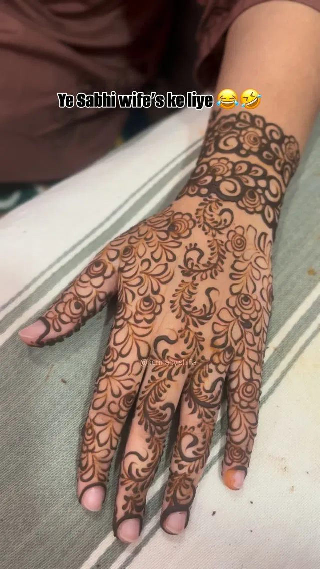 Arabic Back Hand Mehndi Design