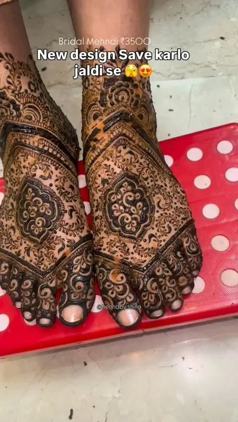 aesthetic figure foot mehndi design