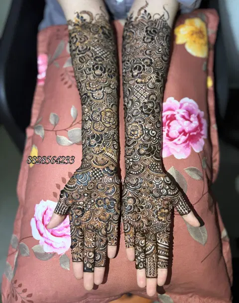 bridal figure full hand mehndi design