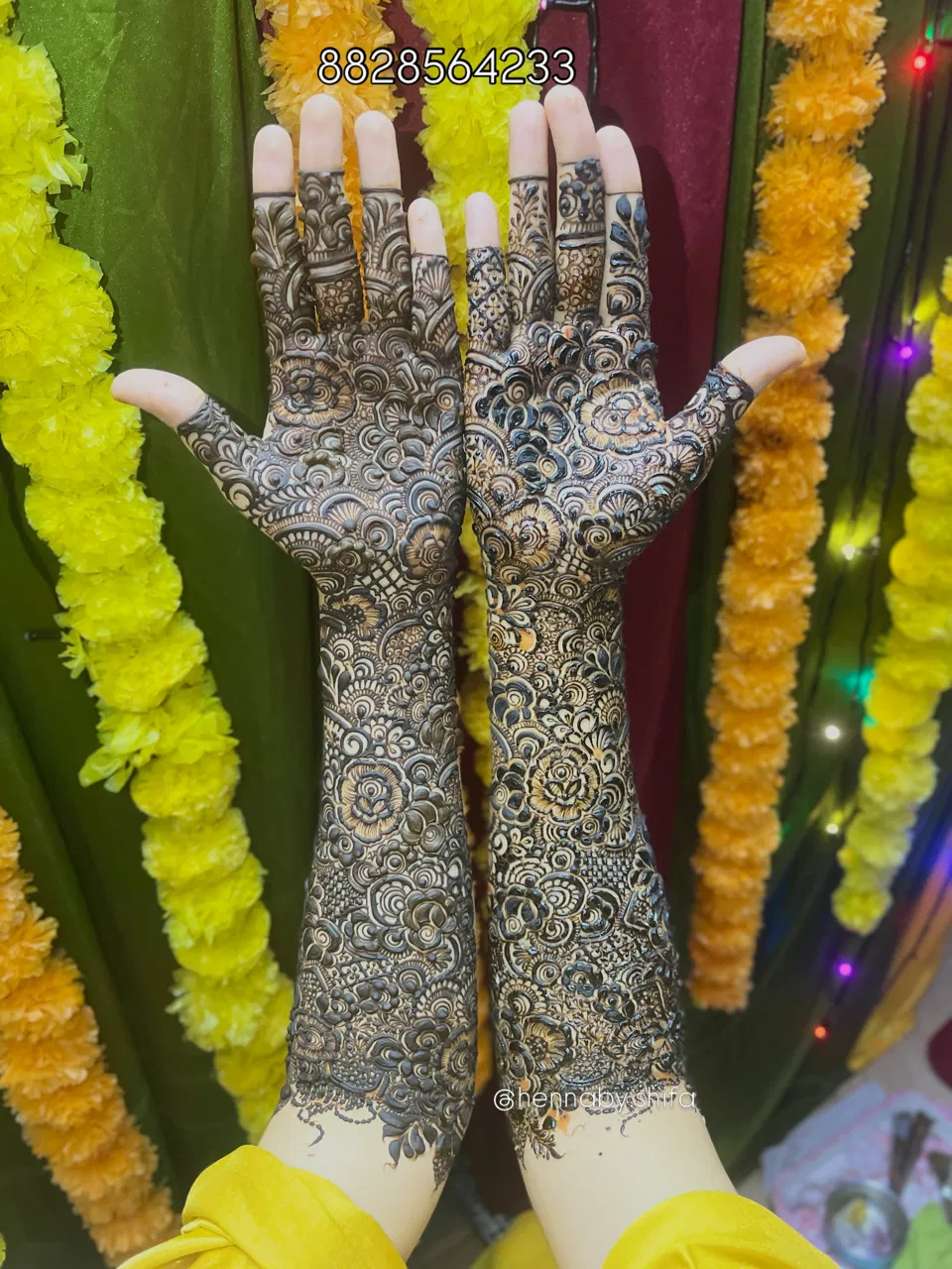 Aesthetic Bridal Front Hand Mehndi Design