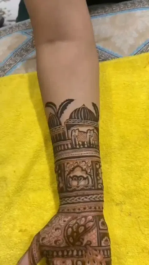 full hand mehndi design