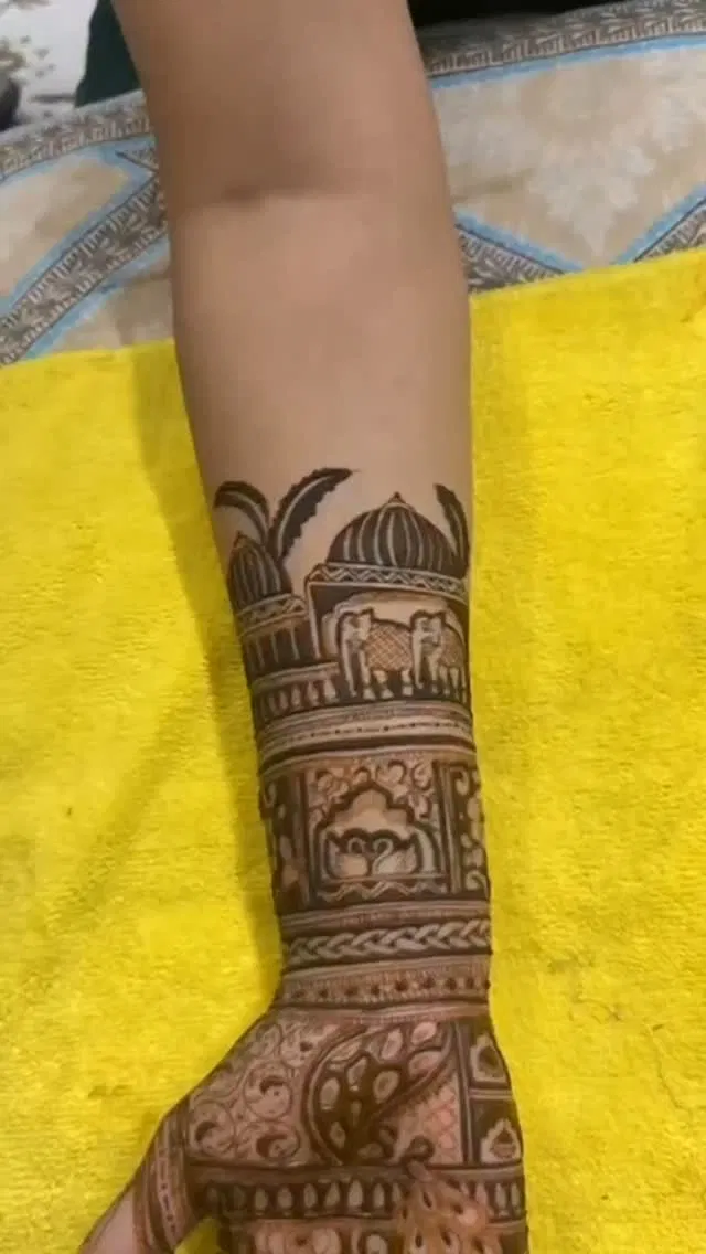 Full Hand Mehndi Design (2)