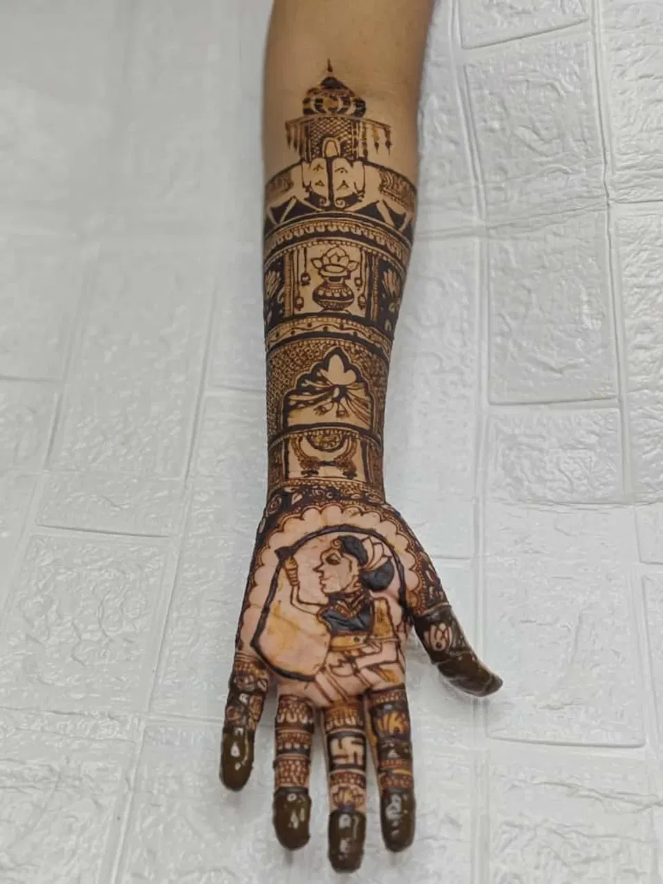 Aesthetic Front Hand Mehndi Design with Figures and Moon