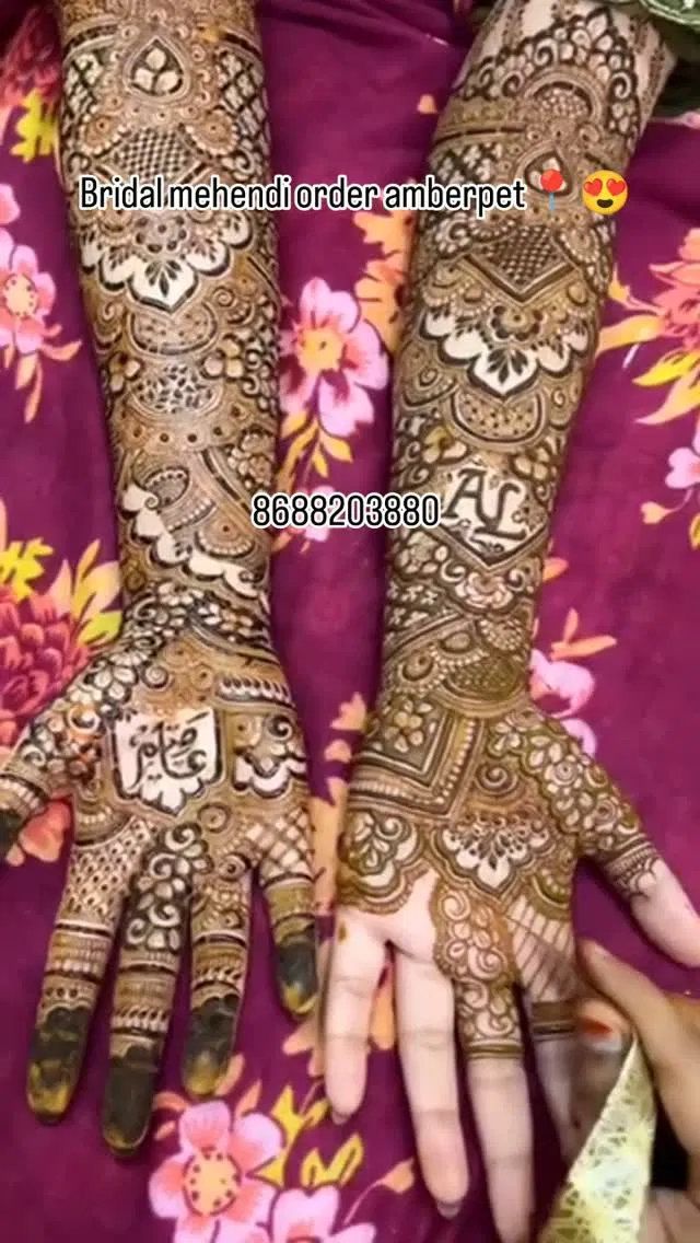 Aesthetic Bridal Back Hand Mehndi Design with Figures (14)