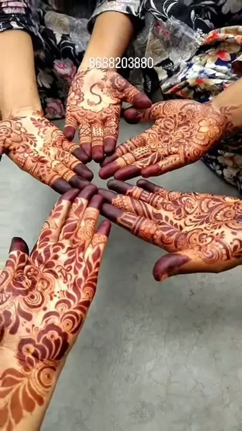 aesthetic bridal mehndi design
