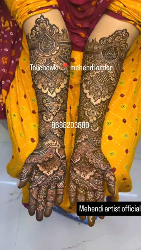 aesthetic bridal figure front hand mehndi design