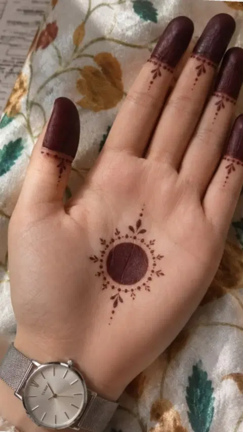 aesthetic minimal circle finger mehndi design