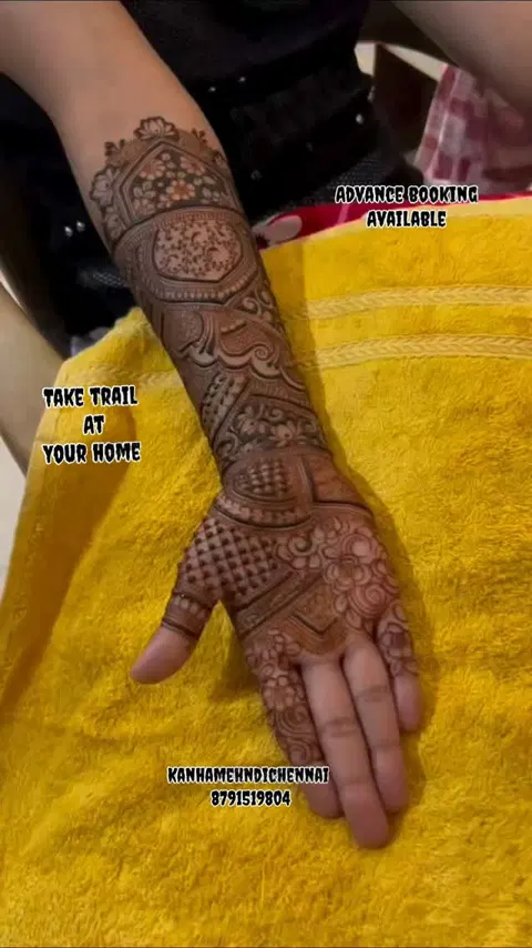 front hand mehndi design