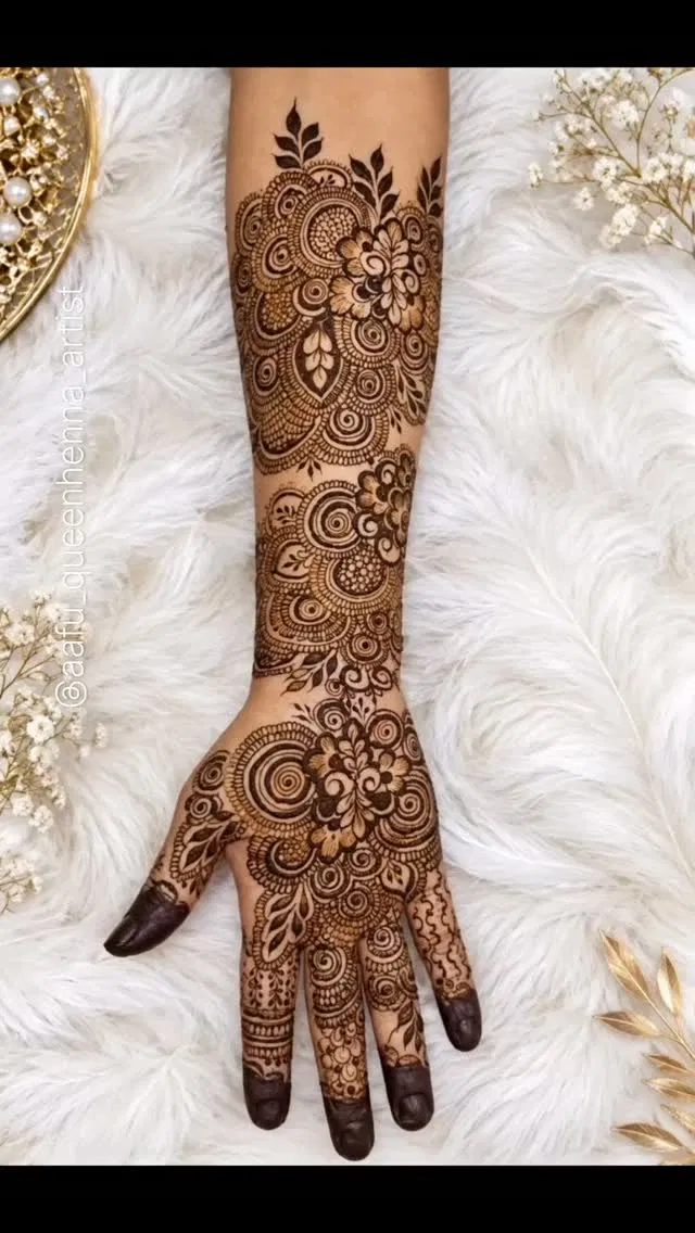 Bridal Front Hand Mehndi Design (5)