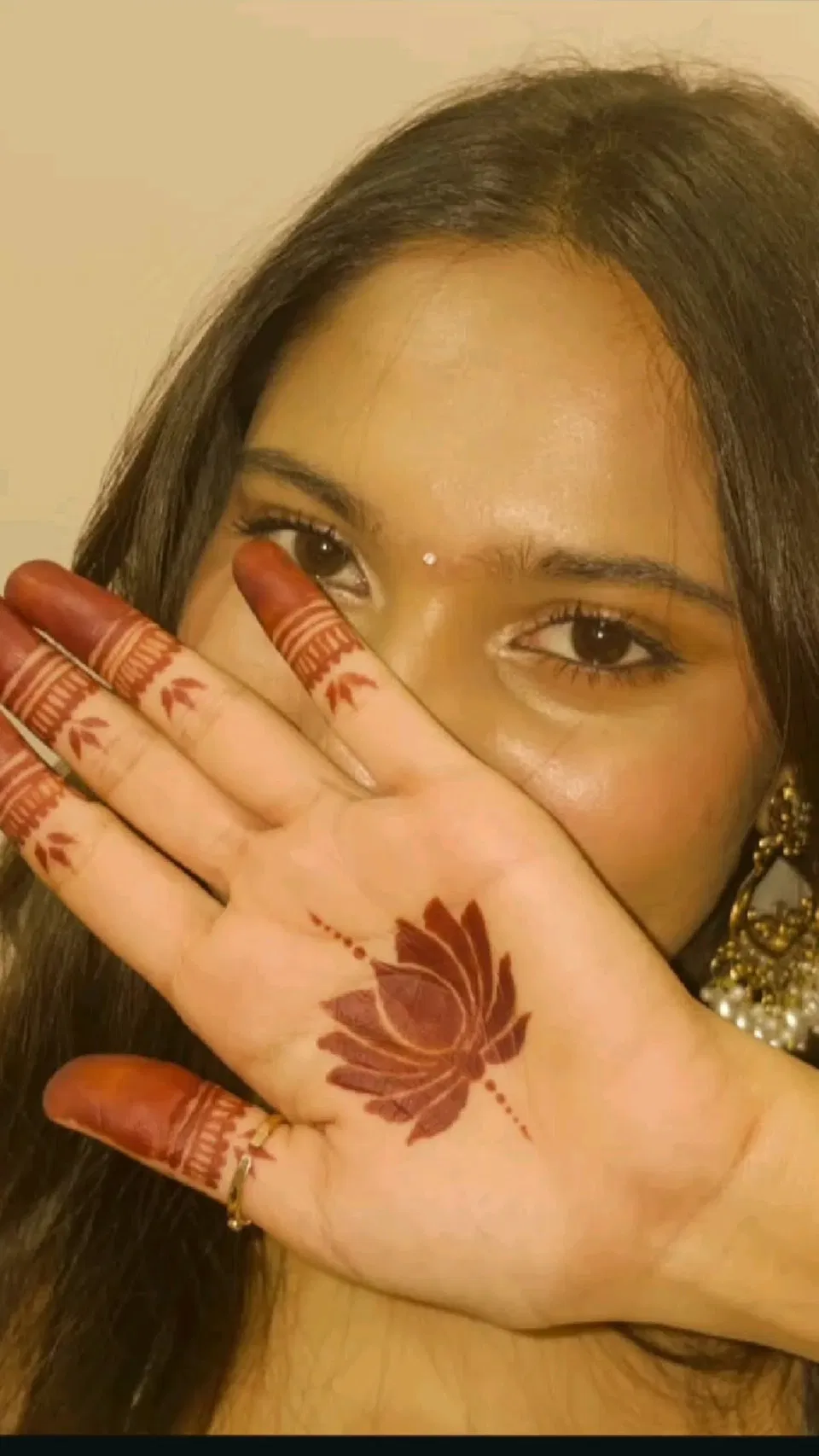 Aesthetic Minimal Finger Mehndi Design with Flowers, Jaal and Lotus for Diwali