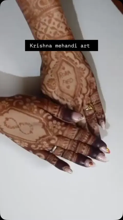 front hand mehndi design