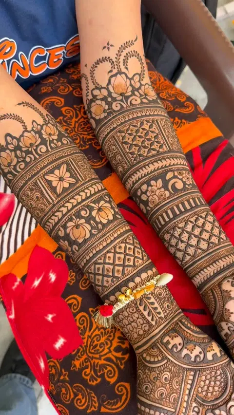 bridal front hand mehndi design