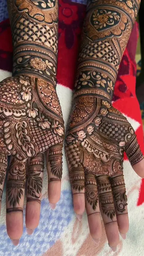 bridal back hand mehndi design