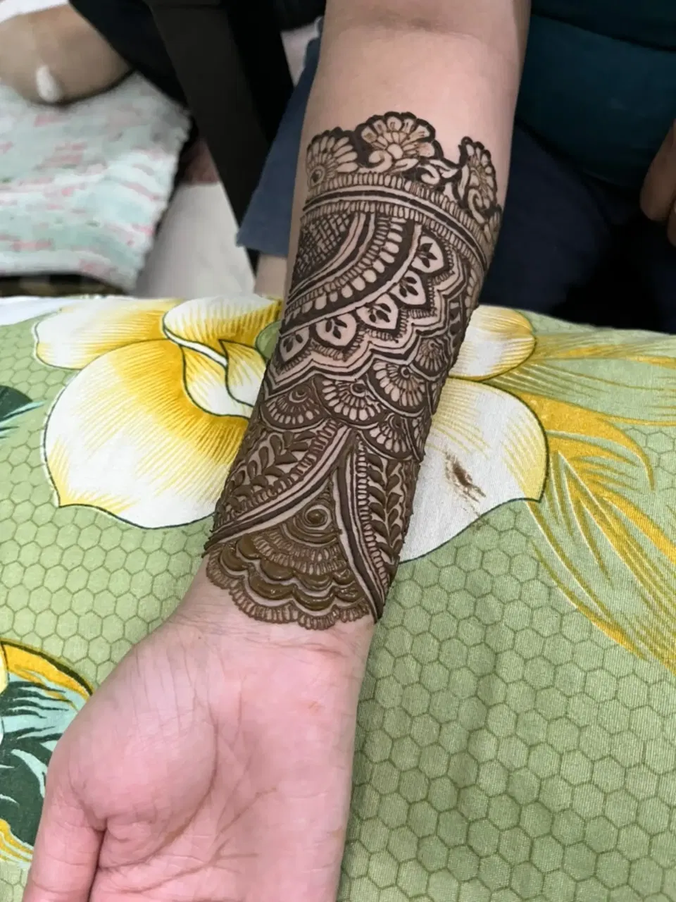 Front Hand Mehndi Design