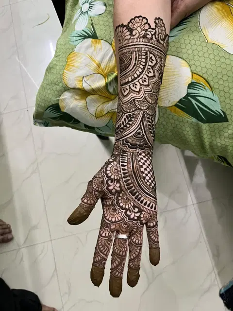bridal front hand mehndi design