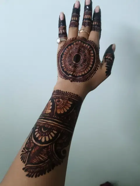 bridal circle full hand mehndi design
