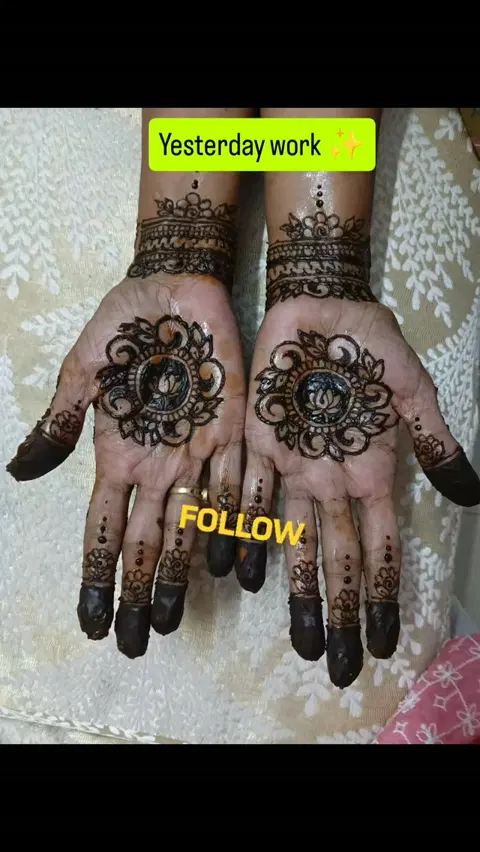 simple circle back hand mehndi design