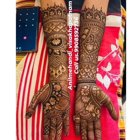 figure full hand mehndi design